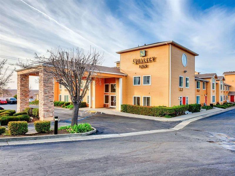 Quality Inn Near Six Flags Discovery Kingdom-Napa Valley Вальехо Экстерьер фото