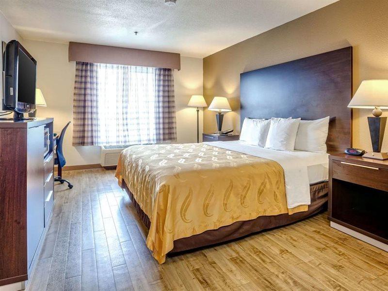 Quality Inn Near Six Flags Discovery Kingdom-Napa Valley Вальехо Экстерьер фото